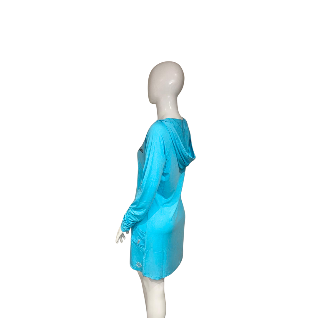 Camisa con capucha y protección solar Dry Fit para mujer